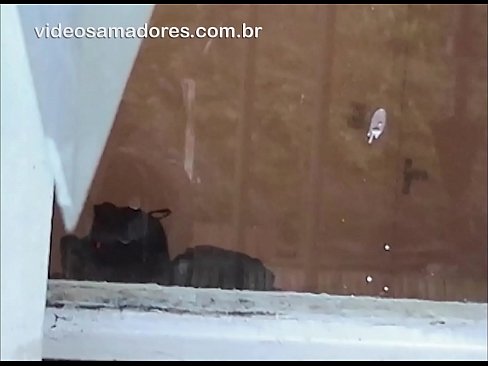 ❤️ Horny gason ap gade mennaj li ak yon lòt nèg, anrejistre yon video fuck san deranje koup la Videyo sèks nan nou ☑