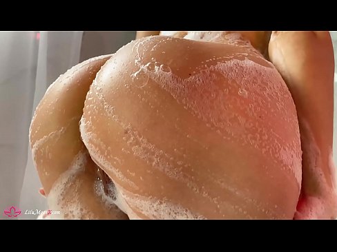 ❤️ Brunette Masturbates Pussy ak Vibrateur nan Orgasm Entans nan Douch Videyo sèks nan nou ☑