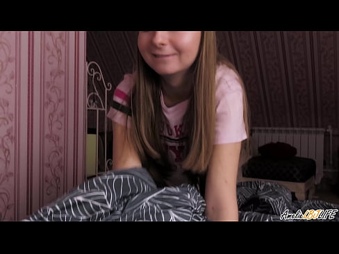 ❤️ Blondie souse BFF li a pwofondman epi li pran kom nan bouch li Videyo sèks nan nou ☑